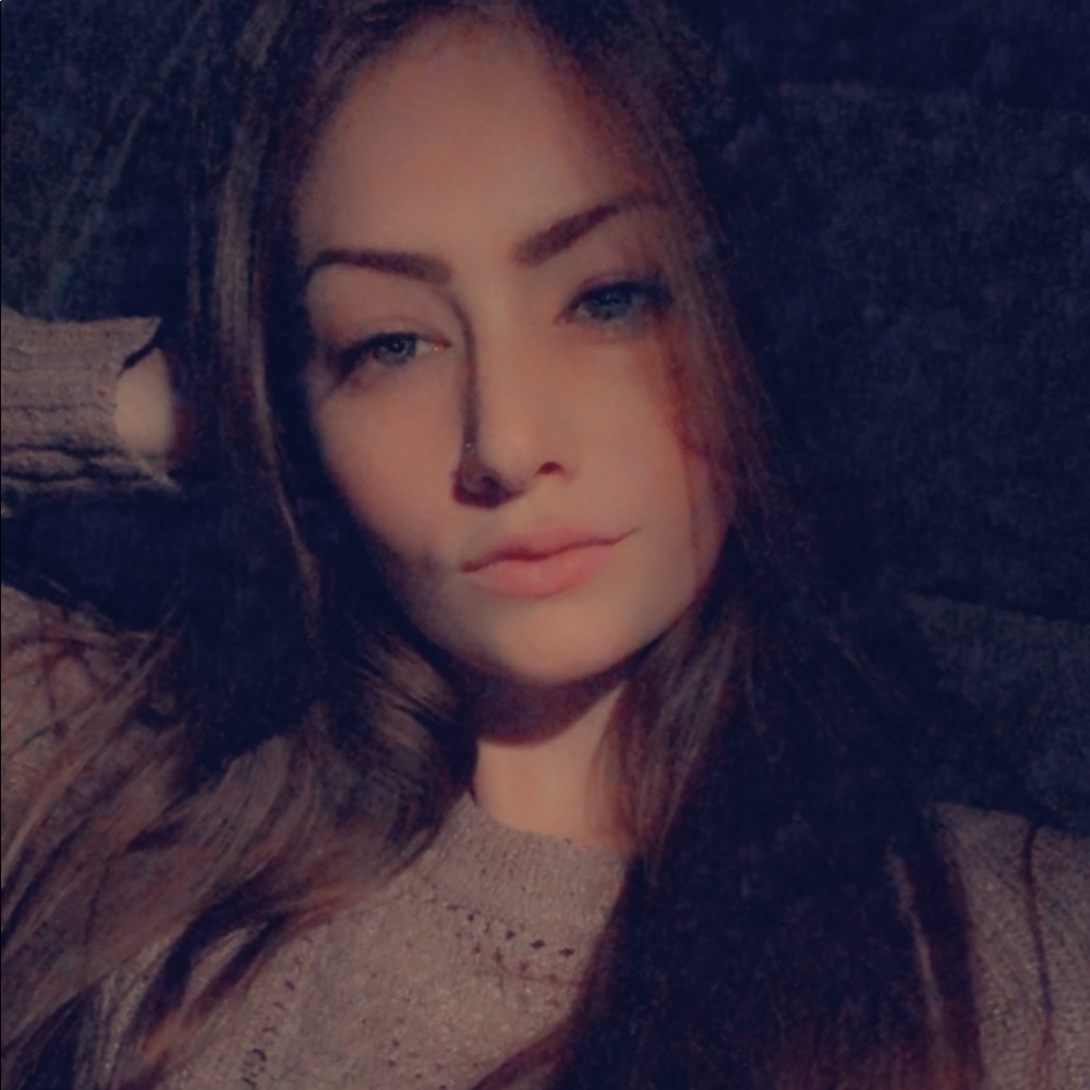 Meet your Posher, Jasmine